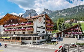 Hotel Ladinia